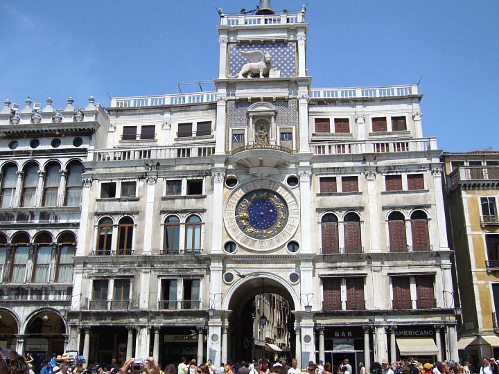 Benátky clocktower