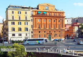  pohad z Coloseo - domy medzi Via San Giovanni in Laterano a Via dei S.S. Quattro