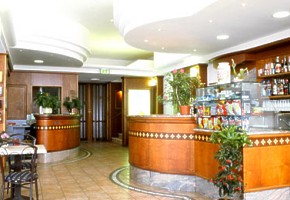 hotel ASTRA bar cafe