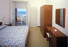 hotel pironi izba s vhadom na more