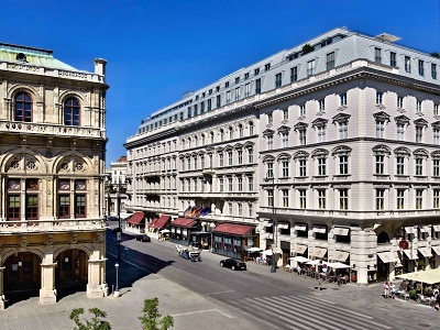 Hotel Sacher, Viede