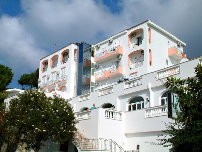 Hotel La Ginestra - Forio - Panza, ostrov Ischia