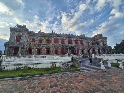 Kr�ovsk� pal�c