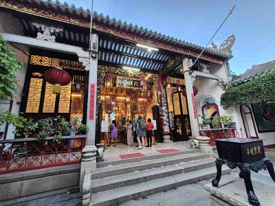 Vstup do zhroma��ovacej siene