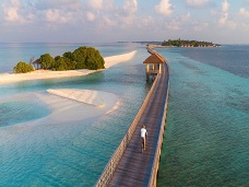  Chodnk nad vodou, Maldivy