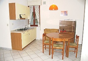 bungalovy Usignolo kuchynka a jed�le�