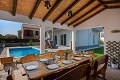 Villa Siculi, Katel tafili