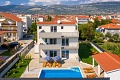Villa Siculi, Katel tafili