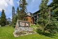 Deer Lodge, Lake Louise