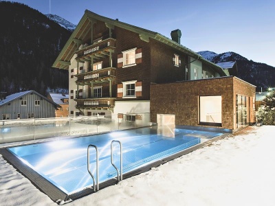 ubytovanie Hotel Schwarzer Adler Arlberg