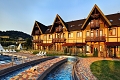 Hotel Beeov, Beeov