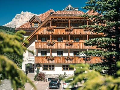 Hotel Diana Dolomites, La Villa